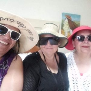 Meet your Posher, Nora